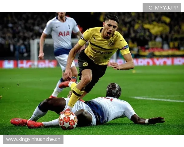 多特蒙德进攻火力充足但稳定性承压,领先后防守问题逐步显现 多特蒙德进攻火力充足但稳定性承压,领先后防守问题逐步显现