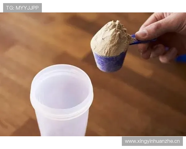 覃海洋家的冰箱里塞满蛋白粉，连饮料都按克称着喝